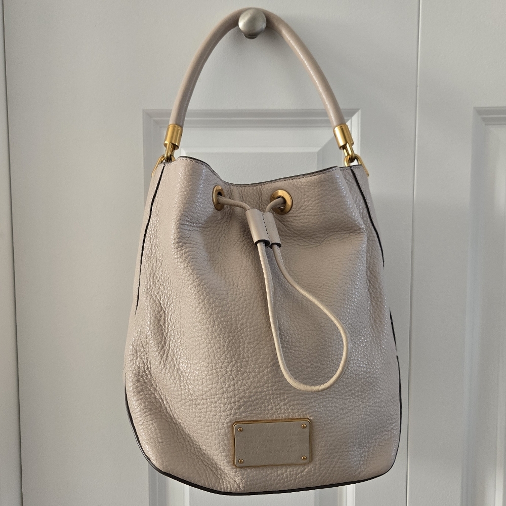 Marc Jacobs Beige Bucket Handbag with Gold Hardware